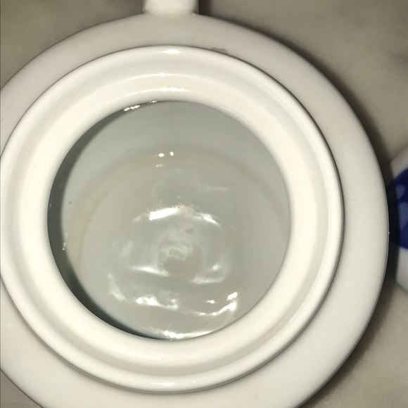 Blue and white china teapot - Picture 4 of 15